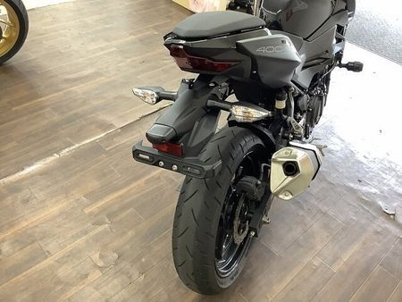 カワサキ Z400 Z400 ”Sugomi"を具現化させた力強い造形とパワーを秘めた中型ネイキッド!エンジン 36