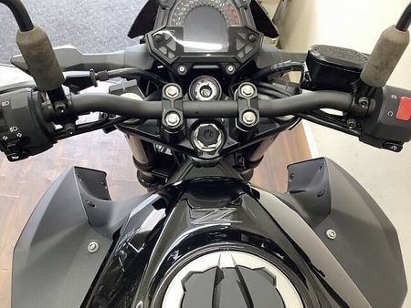 カワサキ Z400 Z400 ”Sugomi"を具現化させた力強い造形とパワーを秘めた中型ネイキッド!エンジン 5