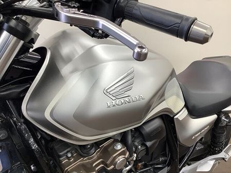 ホンダ CB400スーパーフォア CB400スーパーフォア ブラウンゴールドのリムとマットシルバーのコントラスト美しい202 20