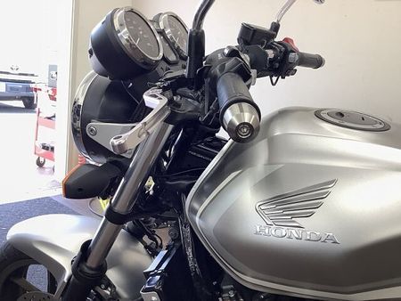 ホンダ CB400スーパーフォア CB400スーパーフォア ブラウンゴールドのリムとマットシルバーのコントラスト美しい202 21
