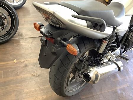 ホンダ CB400スーパーフォア CB400スーパーフォア ブラウンゴールドのリムとマットシルバーのコントラスト美しい202 34