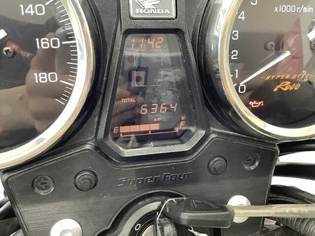 ホンダ CB400スーパーフォア CB400スーパーフォア ブラウンゴールドのリムとマットシルバーのコントラスト美しい202 4
