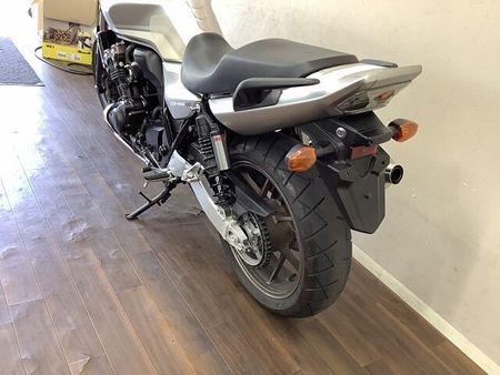 ホンダ CB400スーパーフォア CB400スーパーフォア ブラウンゴールドのリムとマットシルバーのコントラスト美しい202 8