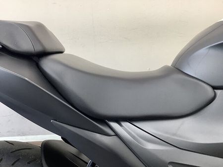 スズキ ジクサー SF250 【マル得】ジクサー250SF 軽量な車体とトルクフルなエンジンは日常使いに特におススメ!フ 18