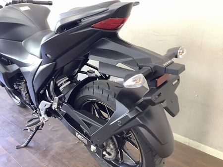 スズキ ジクサー SF250 【マル得】ジクサー250SF 軽量な車体とトルクフルなエンジンは日常使いに特におススメ!フ 25