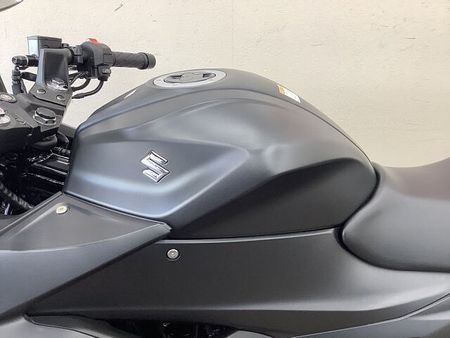 スズキ ジクサー SF250 【マル得】ジクサー250SF 軽量な車体とトルクフルなエンジンは日常使いに特におススメ!フ 28