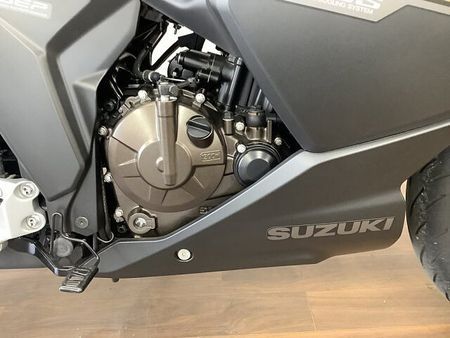 スズキ ジクサー SF250 【マル得】ジクサー250SF 軽量な車体とトルクフルなエンジンは日常使いに特におススメ!フ 7