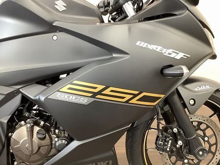 スズキ ジクサー SF250 【マル得】ジクサー250SF 軽量な車体とトルクフルなエンジンは日常使いに特におススメ!フ 10