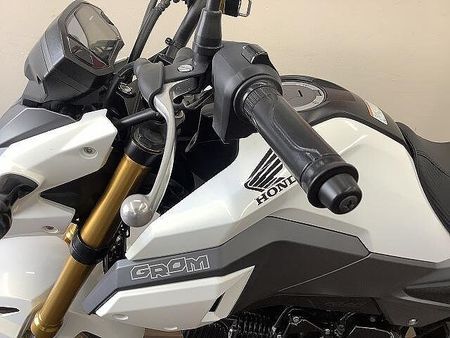 ホンダ グロム グロム コンパクトでスポーティーな走りが特長のミニバイク!四角目が特徴のJC75型!!! 29