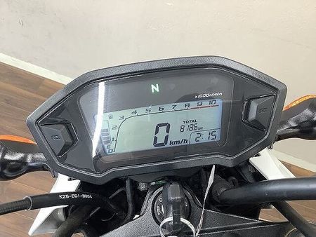 ホンダ グロム グロム コンパクトでスポーティーな走りが特長のミニバイク!四角目が特徴のJC75型!!! 4