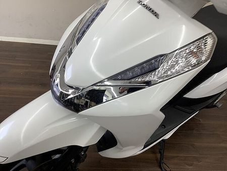 ホンダ リード125 リード125 流麗なボディと広々メットインで実用性が高い1台!走行時に有ってうれしい大型ス 13