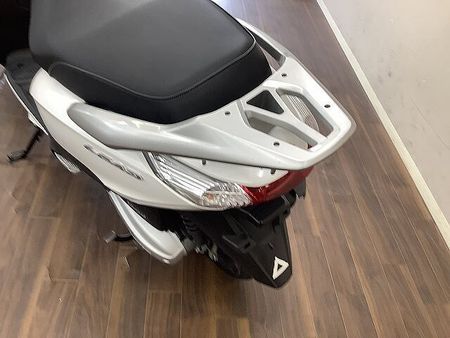 ホンダ リード125 リード125 流麗なボディと広々メットインで実用性が高い1台!走行時に有ってうれしい大型ス 26