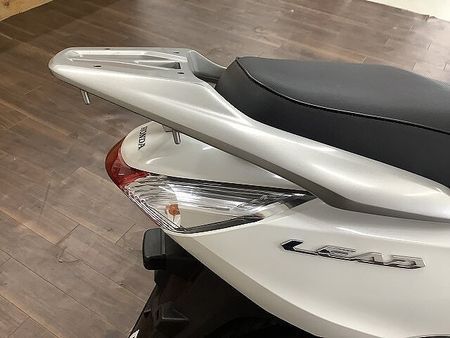 ホンダ リード125 リード125 流麗なボディと広々メットインで実用性が高い1台!走行時に有ってうれしい大型ス 28