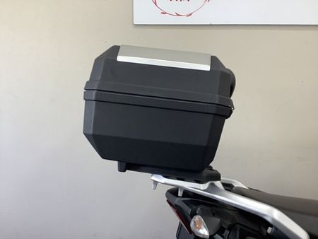 スズキ Vストローム250 V-ストローム250ABS ゆとりのあるライディングポジションと安定感ある走りが人気の秘訣 24