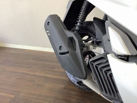 ホンダ PCX125 PCX125 機能面も充実させ進化を続けるコミューターの代表格!通勤・通学はお任せあれ! 23