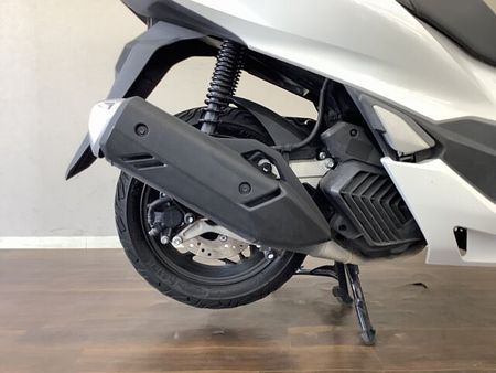 ホンダ PCX125 PCX125 機能面も充実させ進化を続けるコミューターの代表格!通勤・通学はお任せあれ! 9