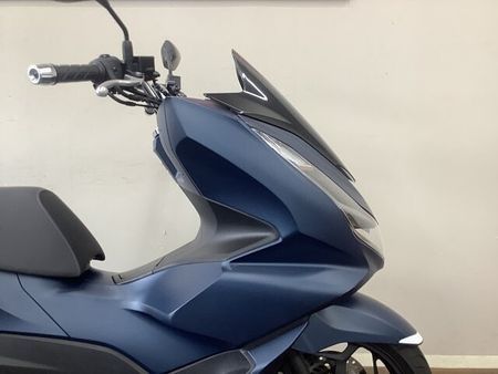ホンダ PCX125 【マル得】PCX125 フロントABS・トラクションコントロールなど機能面も充実させたJK 18
