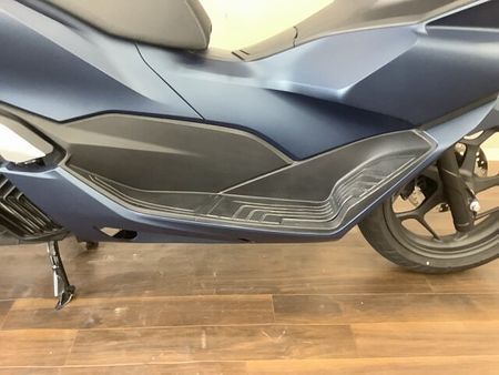 ホンダ PCX125 【マル得】PCX125 フロントABS・トラクションコントロールなど機能面も充実させたJK 21