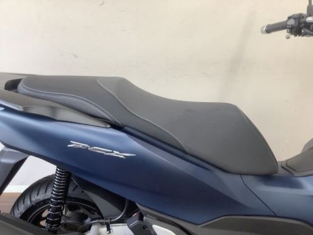 ホンダ PCX125 【マル得】PCX125 フロントABS・トラクションコントロールなど機能面も充実させたJK 22
