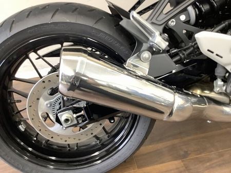 カワサキ Z900RS Z900RS ブラックアウトされた車体にモノストライプがアクセントな2024年モデル!ワン 20