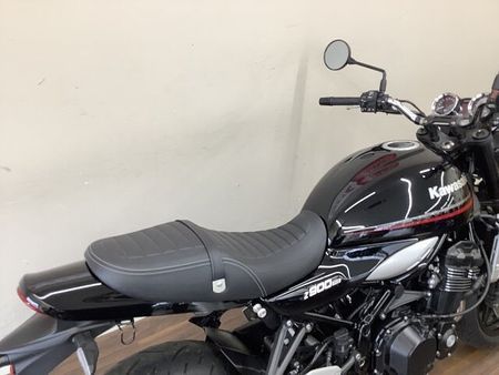 カワサキ Z900RS Z900RS ブラックアウトされた車体にモノストライプがアクセントな2024年モデル!ワン 25