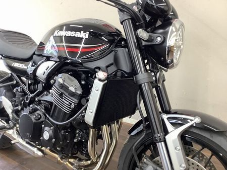 カワサキ Z900RS Z900RS ブラックアウトされた車体にモノストライプがアクセントな2024年モデル!ワン 3