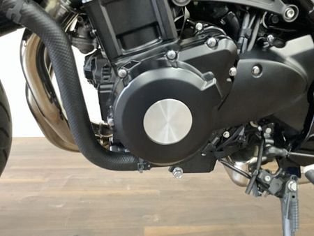 カワサキ Z900RS Z900RS ブラックアウトされた車体にモノストライプがアクセントな2024年モデル!ワン 33