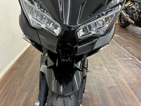 カワサキ ニンジャ 400 ニンジャ400 比較的大きなタンクとシャープな走りで街乗り・ツーリング共に活躍するミドルク 20