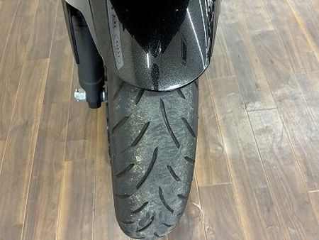 カワサキ ニンジャ 400 ニンジャ400 比較的大きなタンクとシャープな走りで街乗り・ツーリング共に活躍するミドルク 21