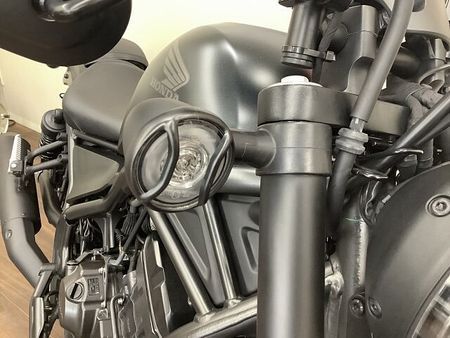ホンダ レブル 250 レブル250 シンプルなデザインによく合うマットブラックが特徴の2023年モデル!モリワキ 18