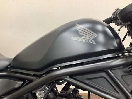 ホンダ レブル 250 レブル250 シンプルなデザインによく合うマットブラックが特徴の2023年モデル!モリワキ 21