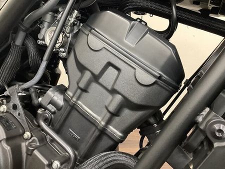 ホンダ レブル 250 レブル250 シンプルなデザインによく合うマットブラックが特徴の2023年モデル!モリワキ 24