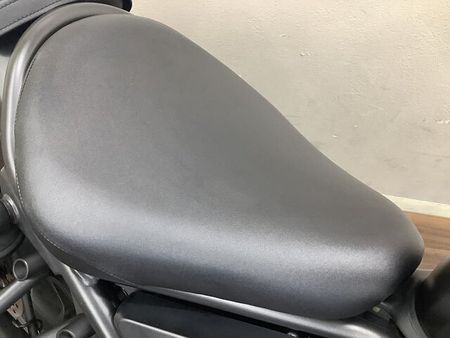 ホンダ レブル 250 レブル250 シンプルなデザインによく合うマットブラックが特徴の2023年モデル!モリワキ 29