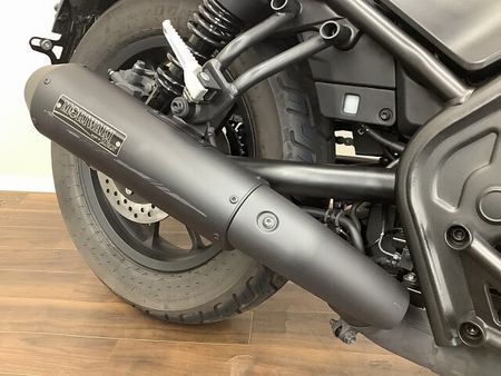 ホンダ レブル 250 レブル250 シンプルなデザインによく合うマットブラックが特徴の2023年モデル!モリワキ 32