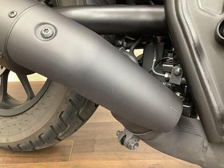 ホンダ レブル 250 レブル250 シンプルなデザインによく合うマットブラックが特徴の2023年モデル!モリワキ 33