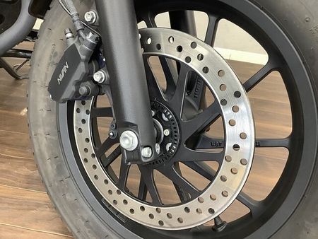 ホンダ レブル 250 レブル250 シンプルなデザインによく合うマットブラックが特徴の2023年モデル!モリワキ 9