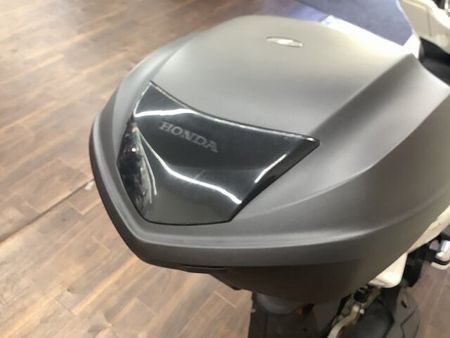 ホンダ PCX125 PCX LEDライト搭載のJF56型!安定感ある乗り味と燃費の良さに定評あるロングセラー! 24