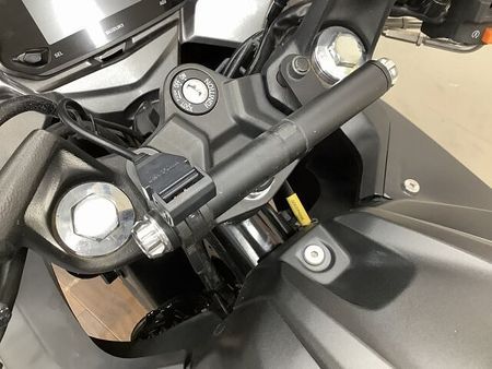 スズキ ジクサー SF250 ジクサー250SF 軽く扱いやすい車体と油冷エンジンがアイデンティティです!安心の政府認証 30
