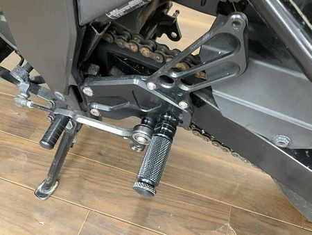 スズキ ジクサー SF250 ジクサー250SF 軽く扱いやすい車体と油冷エンジンがアイデンティティです!安心の政府認証 37