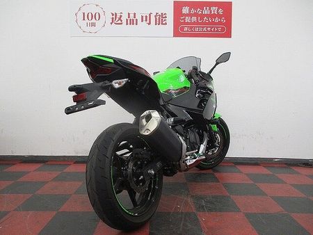 カワサキ ニンジャ 400 【マル得】Ninja 400 2022年モデル KRTカラー 6