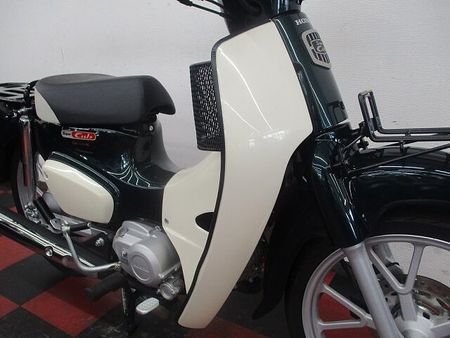 ホンダ スーパーカブ110プロ 【マル得】スーパーカブ110 2022年モデル スクリーン/グリップヒーター 22