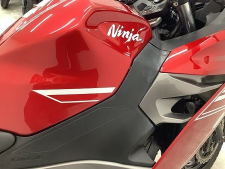 カワサキ ニンジャ 250 Ninja 250 2022年モデル EX250P型 マルチバー装備 24