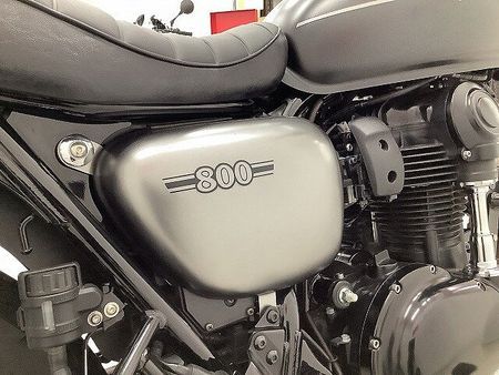 カワサキ W800 STREET W800ストリート 2019年モデル スクリーン・エンジンガード装備!! 38