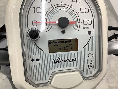 ヤマハ ビーノ(2サイクル) Vino フルノーマル・2023年モデル 都市街地での気軽な移動や買い物にぴったりのスクー 15