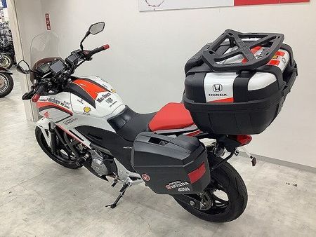 ホンダ NC700X NC700X マルボロステッカー・ロングスクリーン・リアボックス 低中速トルク重視の「通勤 7