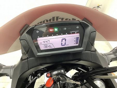 ホンダ NC700X NC700X マルボロステッカー・ロングスクリーン・リアボックス 低中速トルク重視の「通勤 9