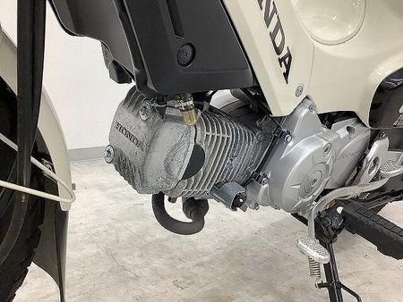 ホンダ クロスカブ110 クロスカブ110 フォグランプ・ナックルガード 街でもアウトドアでも胸がはずむ、 軽快さと 19