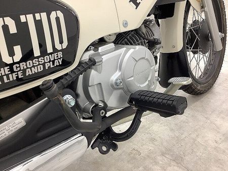 ホンダ クロスカブ110 クロスカブ110 フォグランプ・ナックルガード 街でもアウトドアでも胸がはずむ、 軽快さと 34