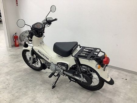 ホンダ クロスカブ110 クロスカブ110 フォグランプ・ナックルガード 街でもアウトドアでも胸がはずむ、 軽快さと 7