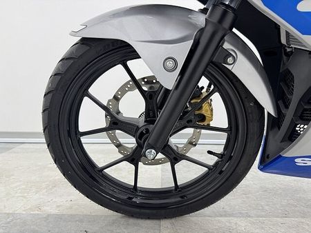 スズキ GSX-R125 GSX-R125 低走行・ノーマル車! バッテリー新品交換・チェーン新品交換にてご納車致し 11